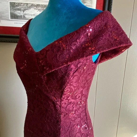 MORGAN & CO. BURGUNDY DRESS. - Picture 9 of 16